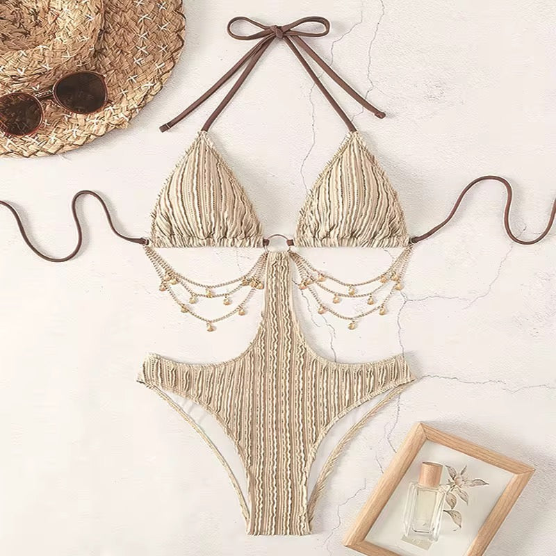 One piece bathing suit￼